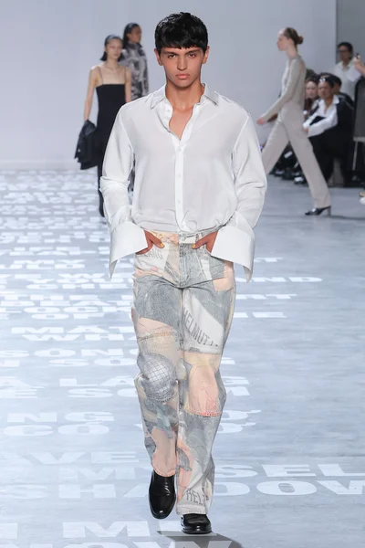 Look 35